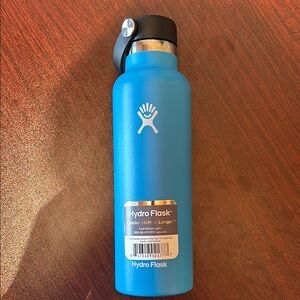 Hydro Flask Blue Water Bottle - NEW